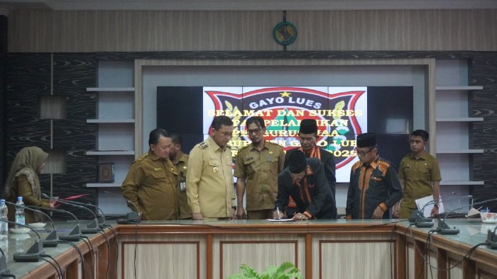 40 Orang Pengurus Majelis Adat Aceh (MAA) Kabupaten Gayo Lues Periode 2024-2029 Dilantik